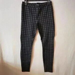 Women's Black Checkered Leggings